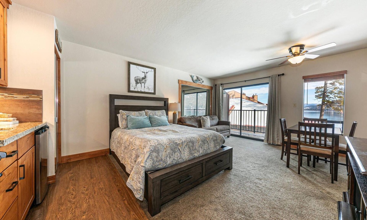 Truckee Condo | Beautiful Studio w/Lake View #243 at Donner Lake Village