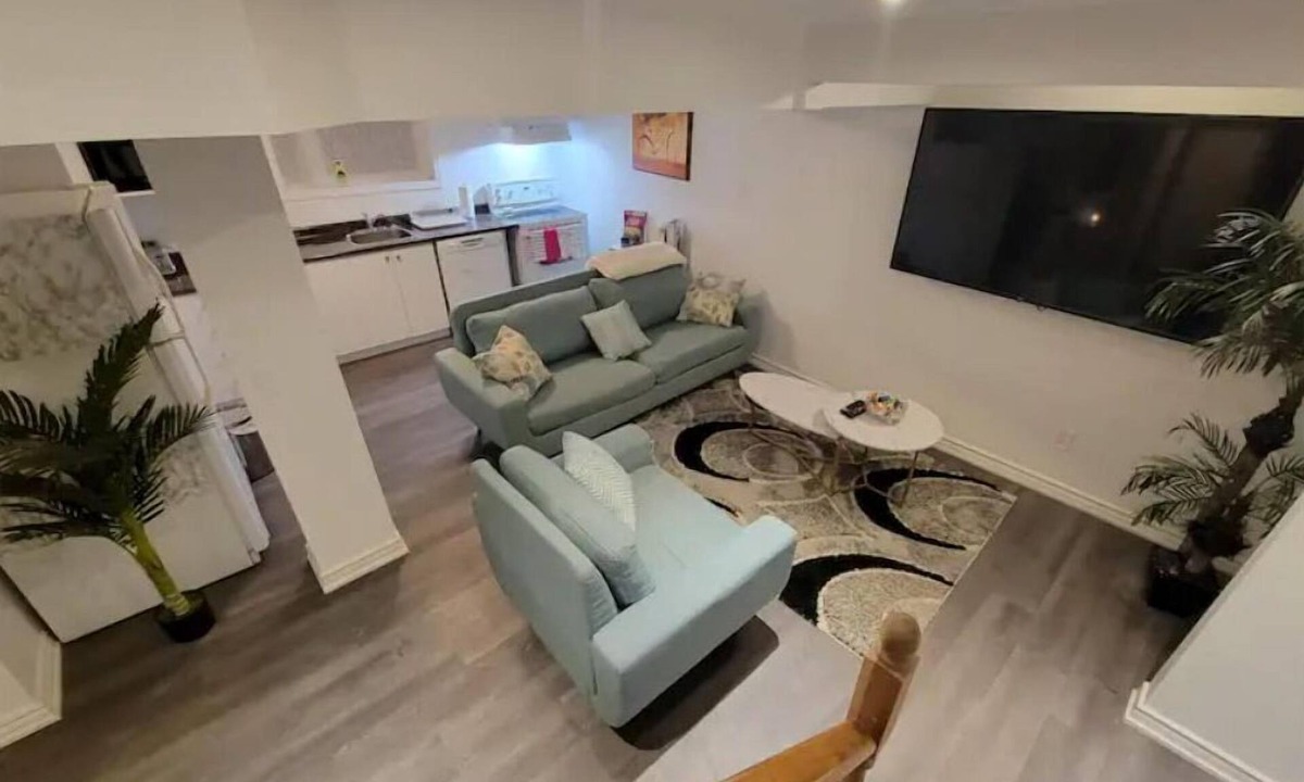Ajax House | Beautiful Two Bedroom Basement