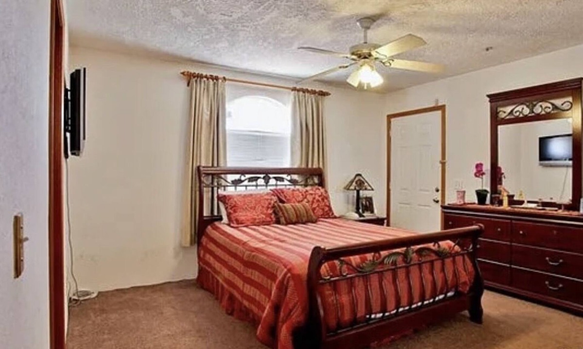 Hesperia House | Beautiful Vacation Get Away 6BD/3.5R