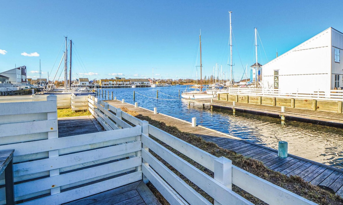 Øer Strand House | Beautiful vacation home in very good location in Øer Maritime Ferieby.