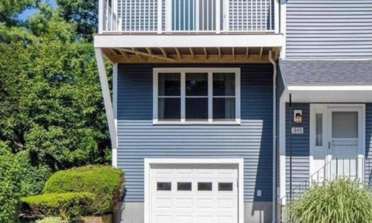 Attleboro House | Beautiful Vacational home.