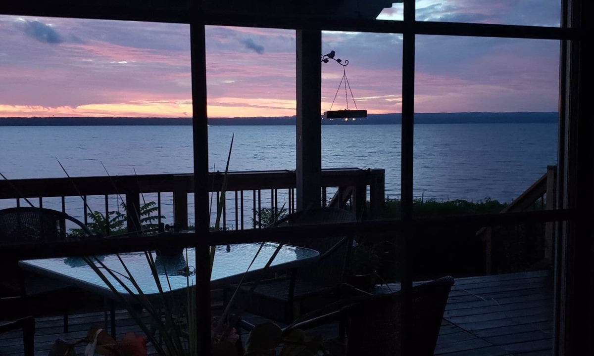 Town of Torrey Cottage | Beautiful Views, Sunrises, Pet Friendly, Comfortable!