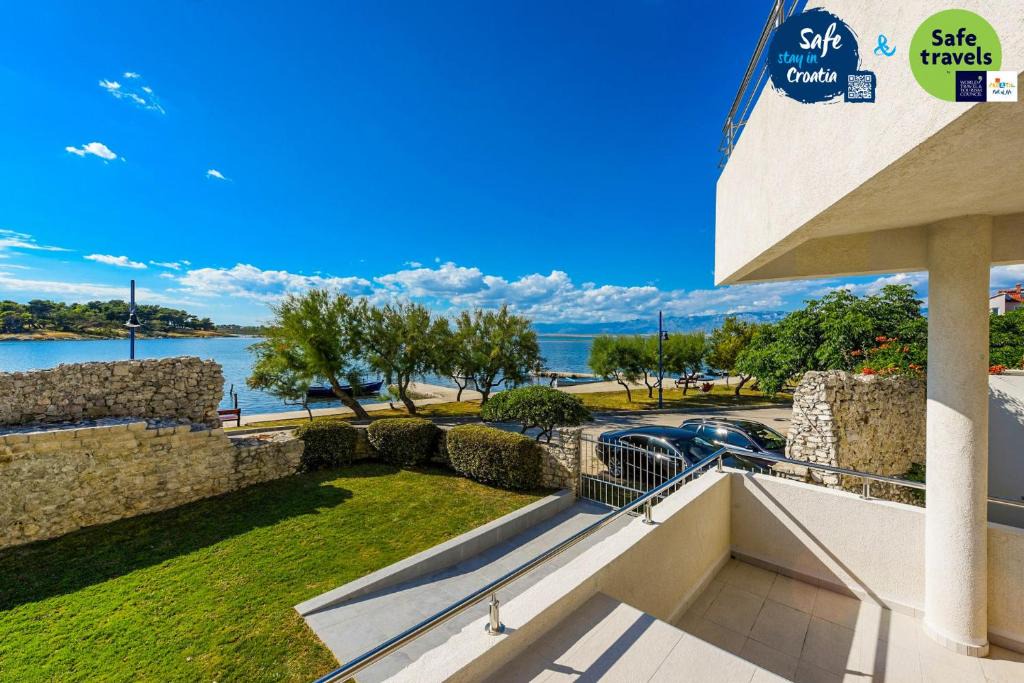 Nin Apartment | Beautiful Villa A&M
