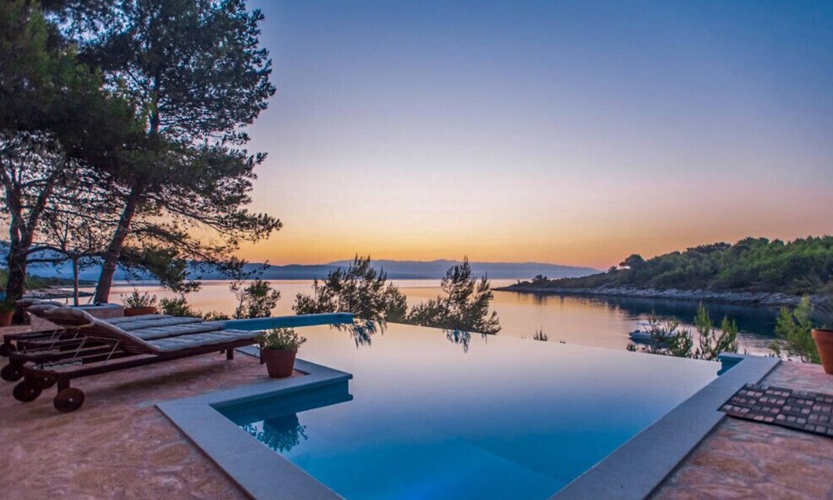 Vrbanj Villa | Beautiful Villa Aqua