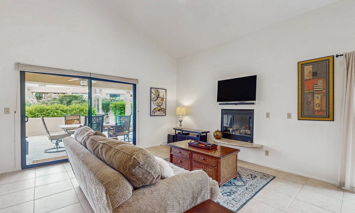 Palm Desert Condo | Beautiful Villa at Ironwood Country Club w/Shared Pool & Spa - near Golf Course