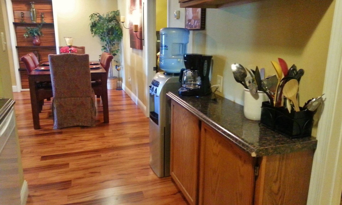 Eureka Villa | Beautiful Villa Close to All St. Louis Attractions!