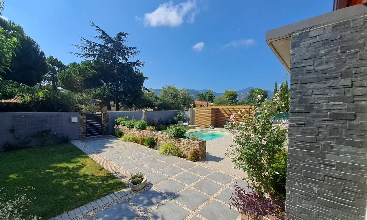 Argeles-sur-Mer Villa | Beautiful villa with pool and mountain view in Argeles/mer