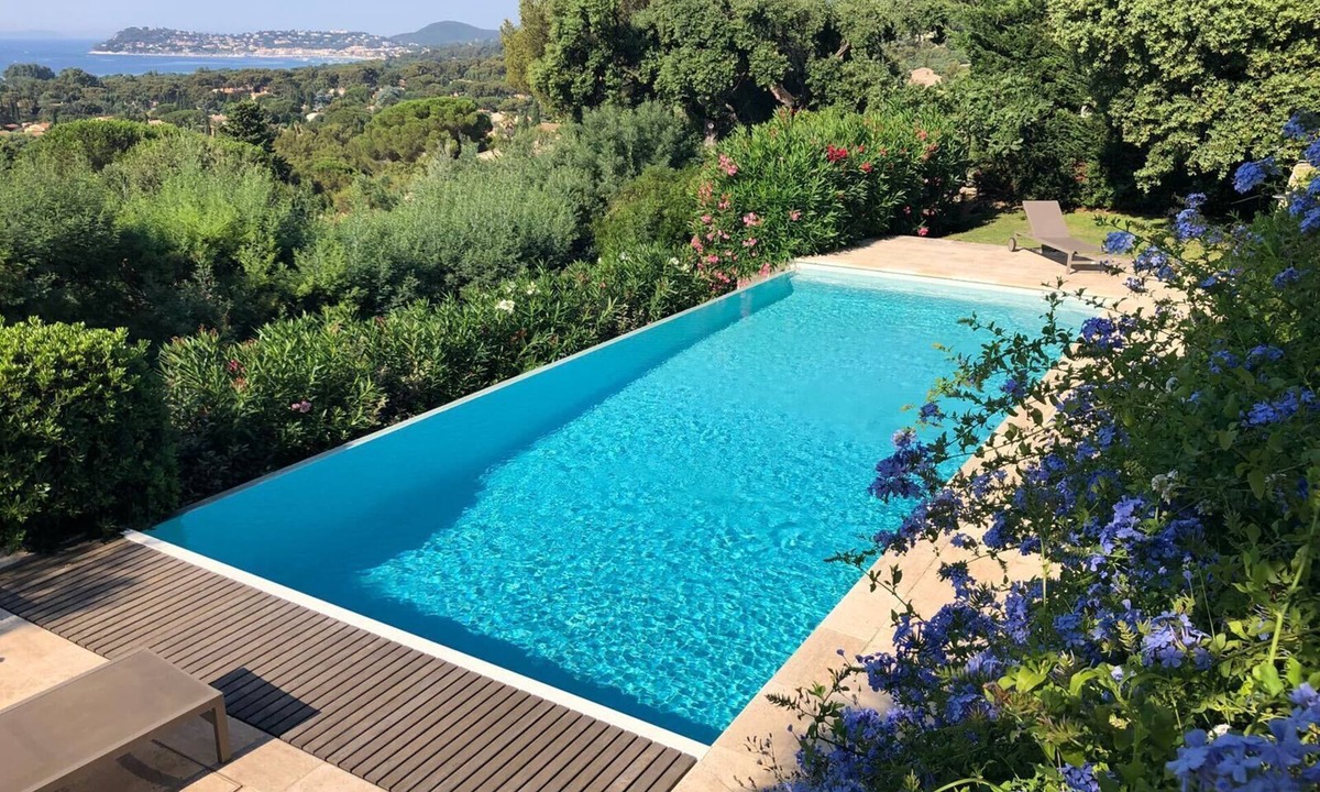 La Croix-Valmer Villa | Beautiful villa with sea view, infinity pool