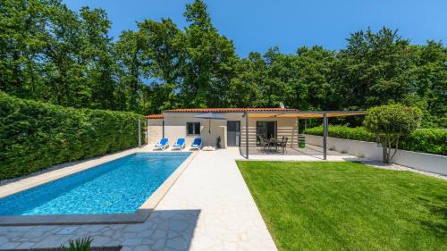 Susnjici Villa | Beautiful Villa Lakora with pool in Porec