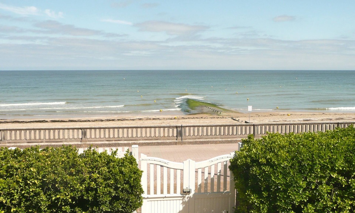 Cabourg Villa | BEAUTIFUL VILLA OF 400 M2 THE WATERFRONT