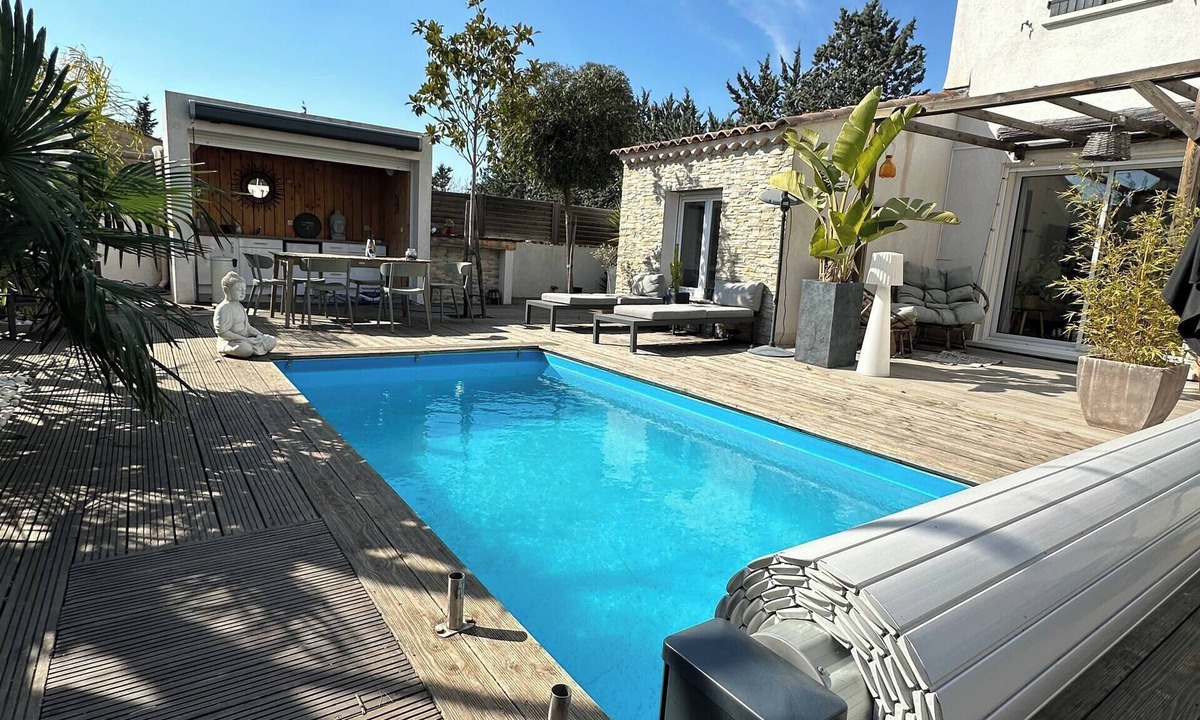 Le Castellet House | Beautiful villa with pool
