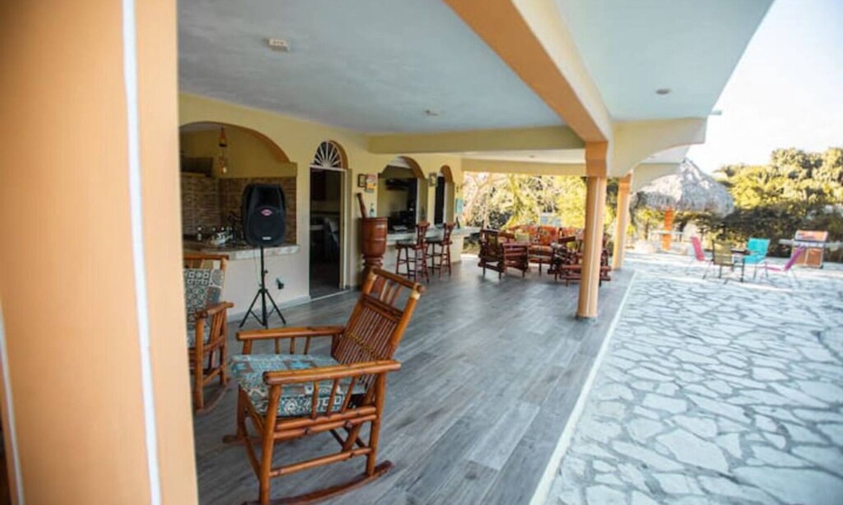 Samana Villa | Beautiful villa with AC in Samaná