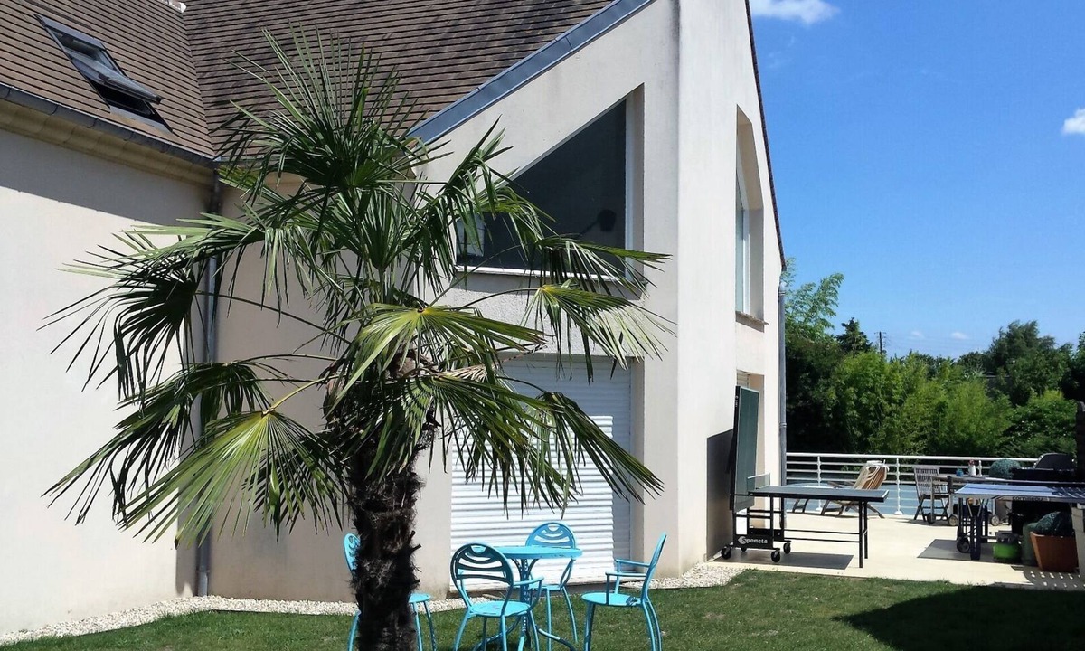 Mornant House | Beautiful villa with pool