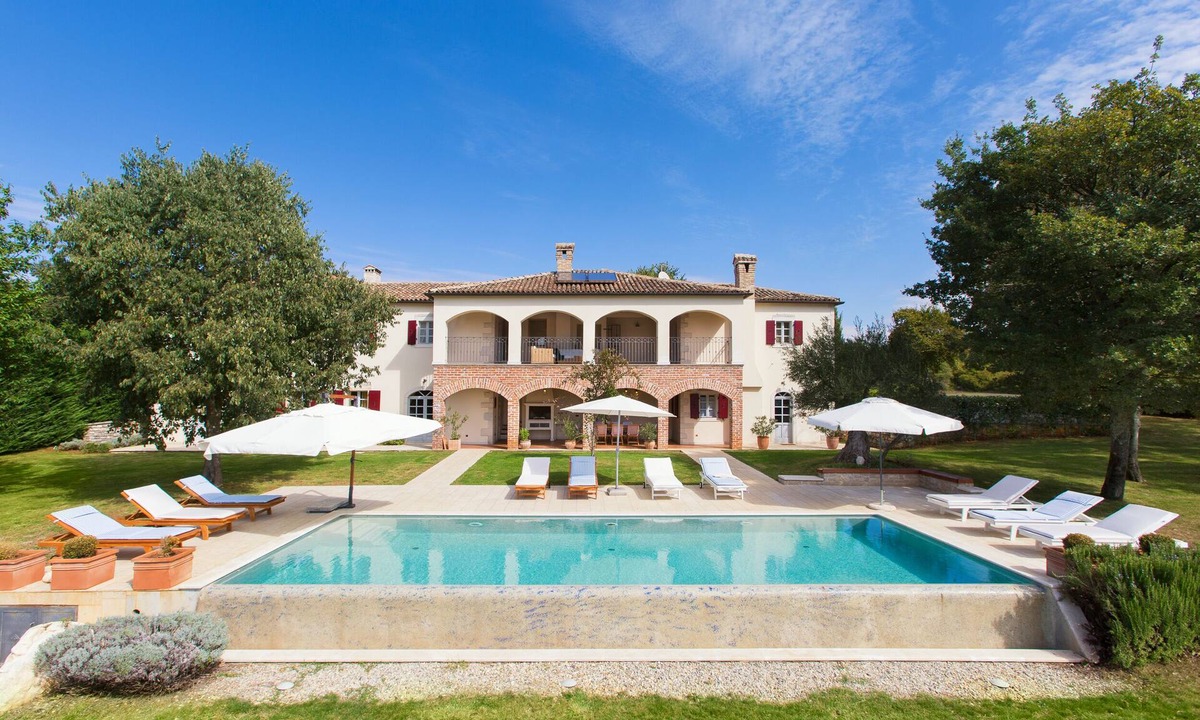 Filipini House | Beautiful villa with pool, a few minutes to the beach by car, quiet location