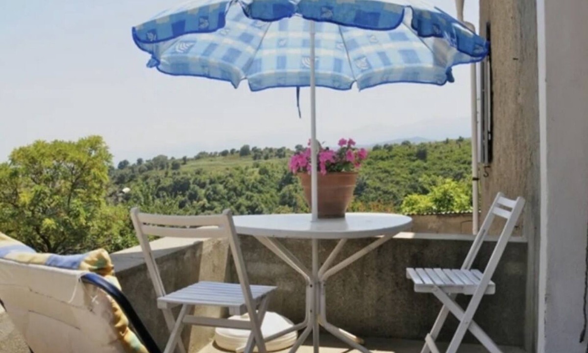 Tallone House | Beautiful village house