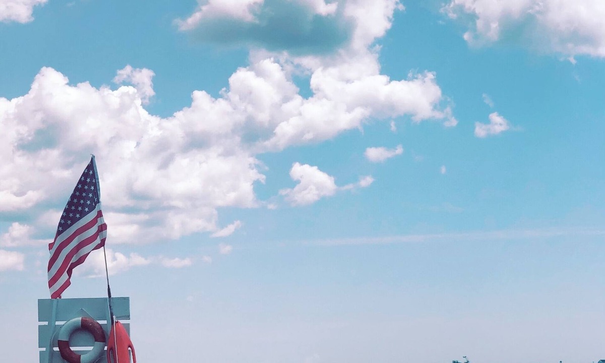 Misquamicut House | Beautiful Waterfront Home