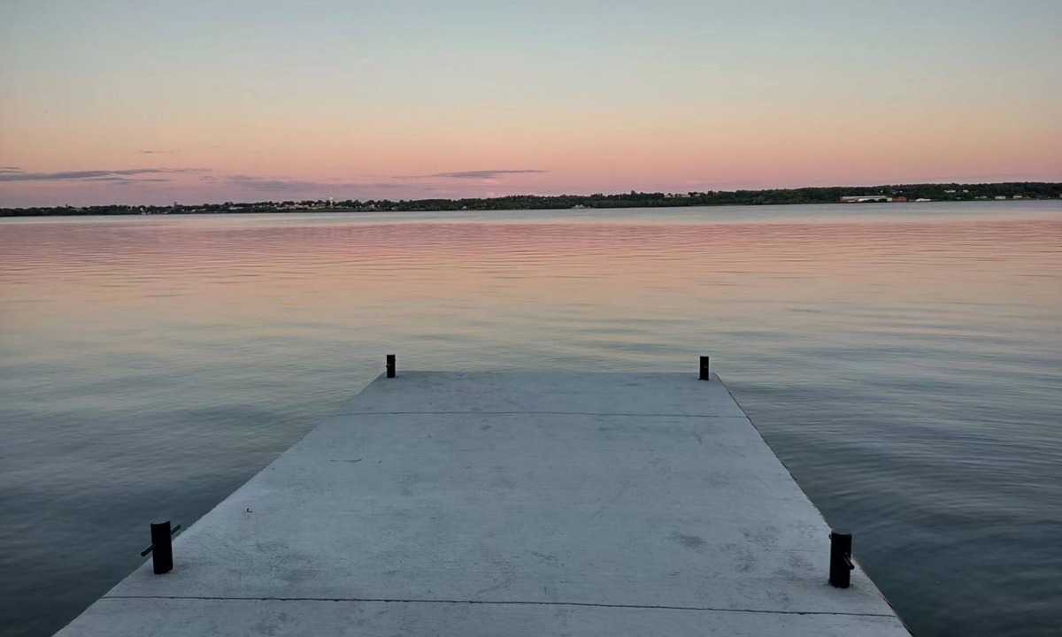 Augusta House | Beautiful Waterfront Home on St. Lawrence River