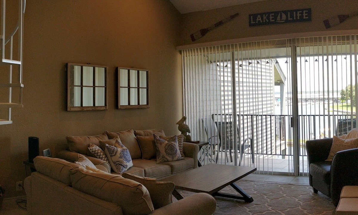 Walden on Lake Conroe Condo | Beautiful Waterfront Condo in Walden on Lake Conroe