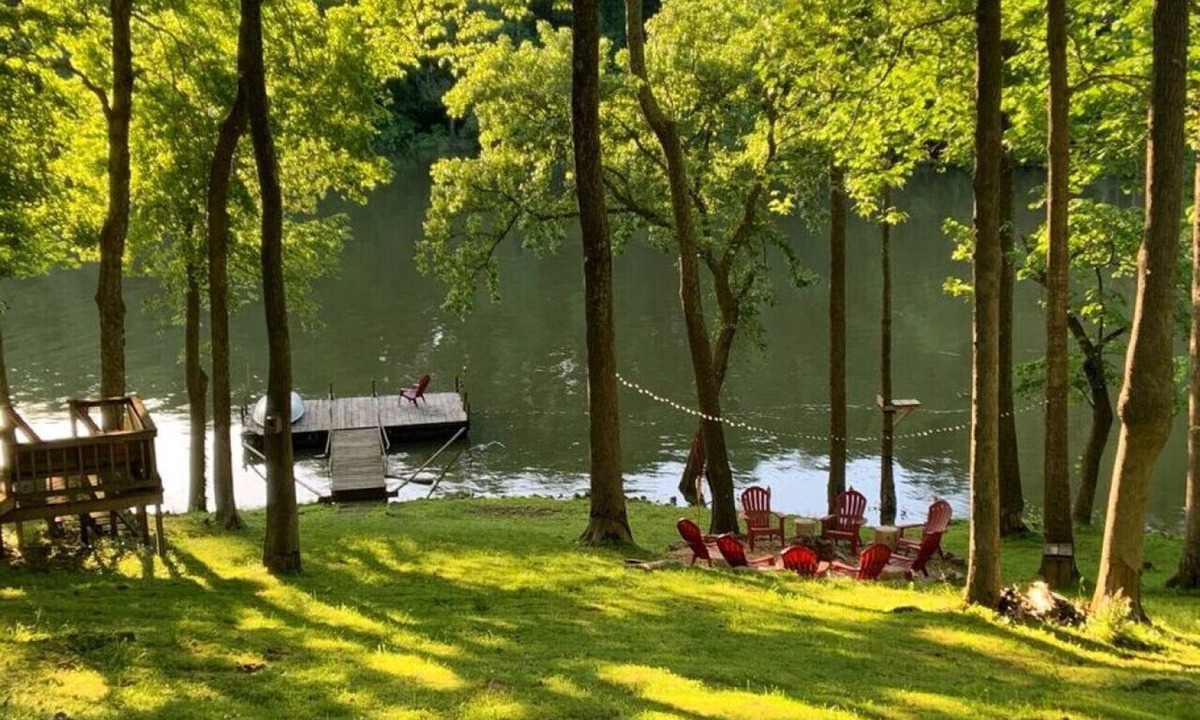 Cadiz House | Beautiful Waterfront, w/Dock, Firepit, Hot tub