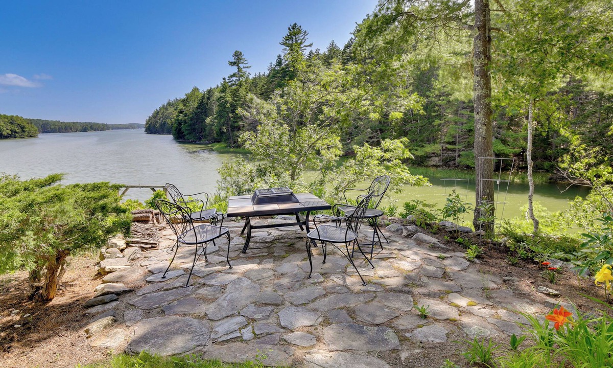 West Bath Apartment | Beautiful West Bath Apt: Waterfront