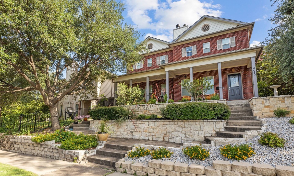 Fort Worth Cultural District House | Beautifully Appointed Home in the Heart of Fort Worth!