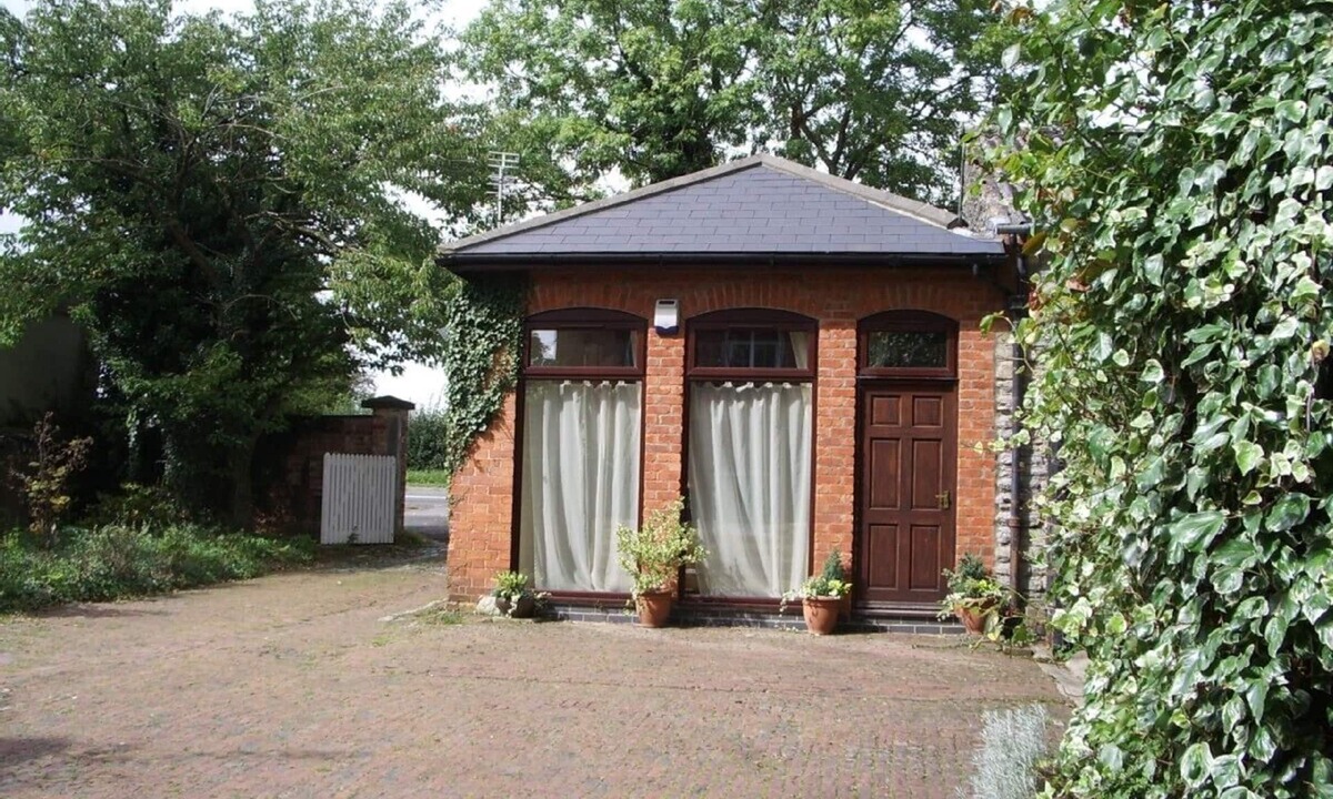 Gloucester Cottage | Beautifully Converted Barn