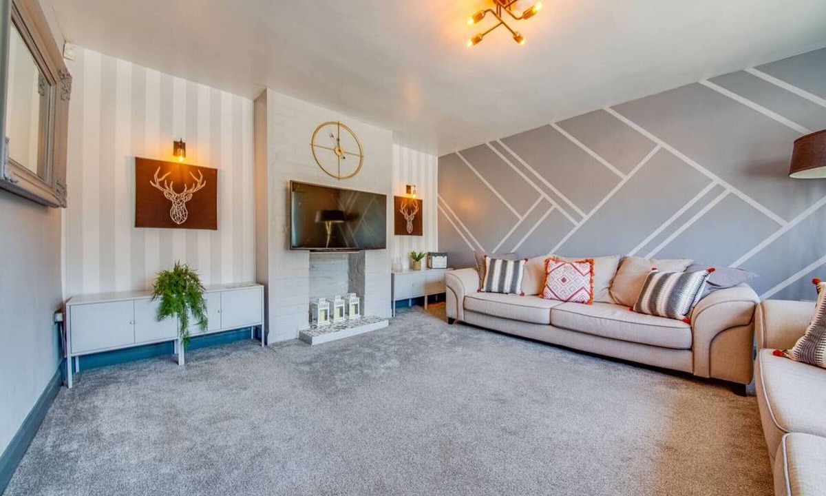 Sheffield House | Beautifully Presented & Spacious 6 Bed House