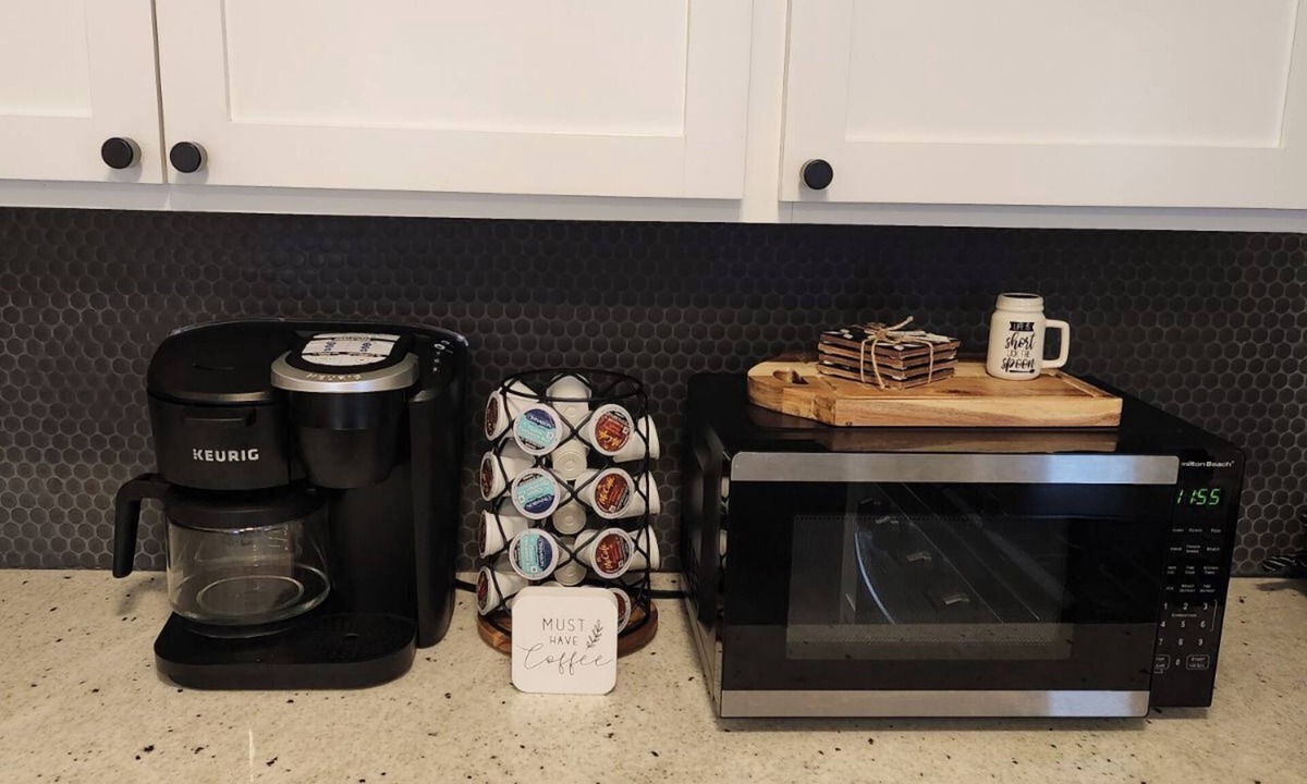 Enid House | Beautifully Updated Home With Workspace! K9 Friendly!