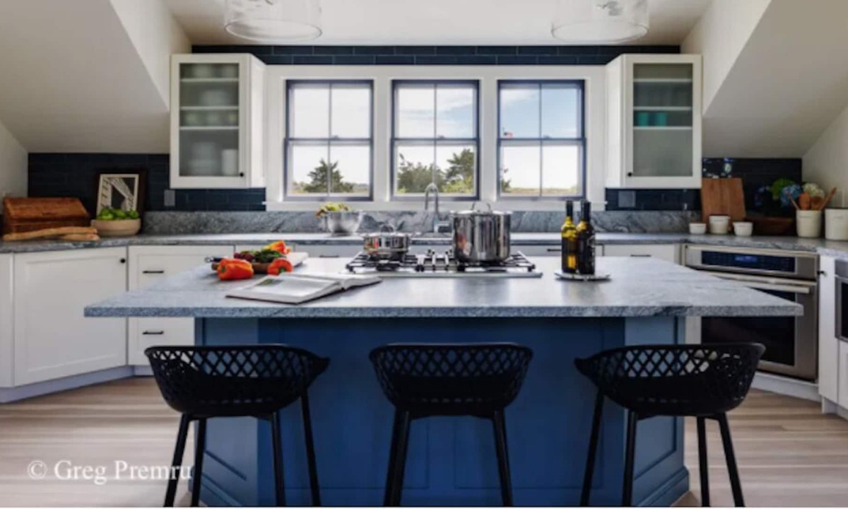 Siasconset House | Beautifully updated Sconset rental