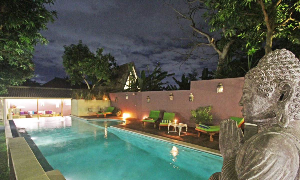 Padonan Villa | Beauty, tranquility and murmur of rice fields, the cocktail of your vacation in Bali!