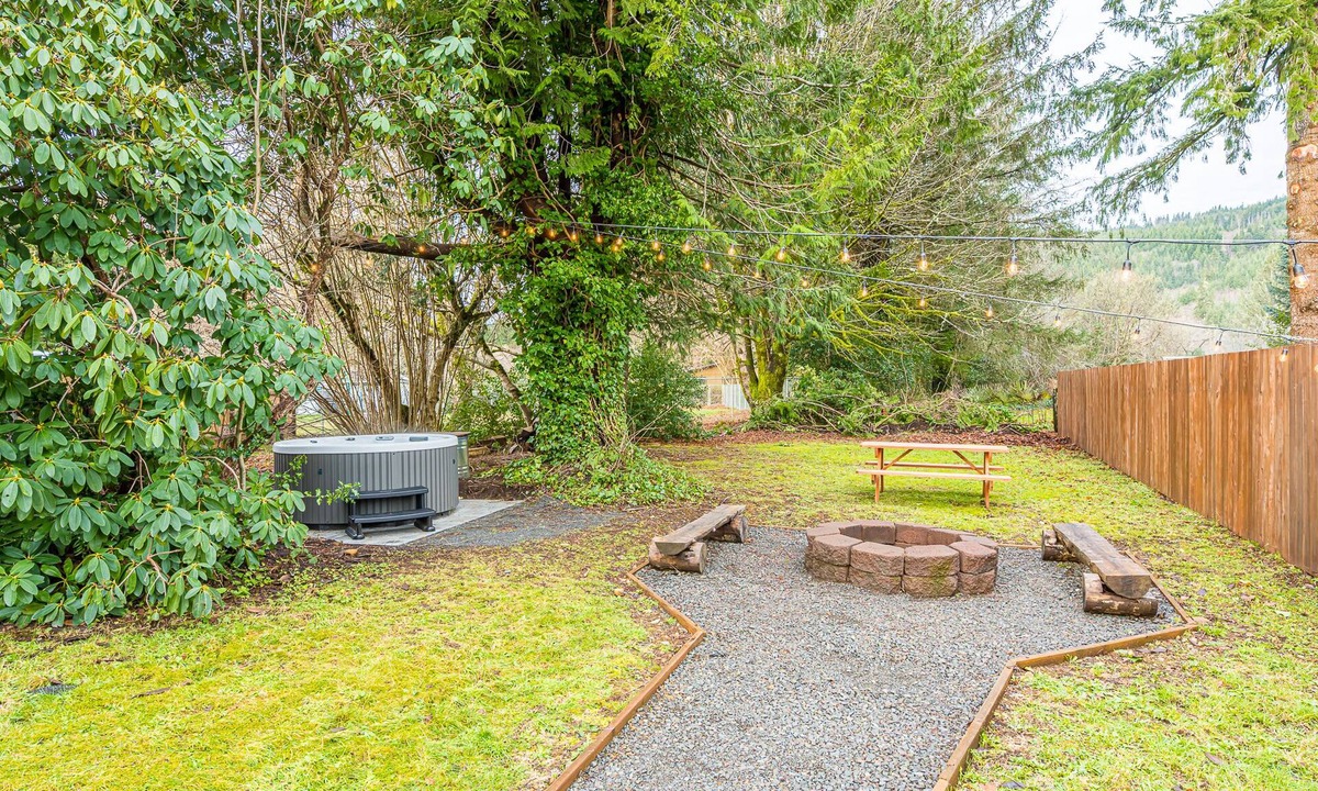 Beaver House | Beaver Pines: Tiny Home Getaway