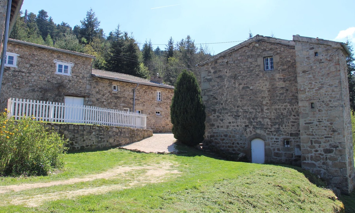 Burdignes House | Bechetoile hamlet