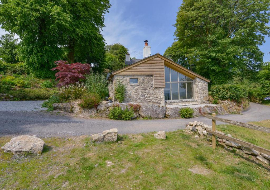 Newton Abbot House | Beckaford View