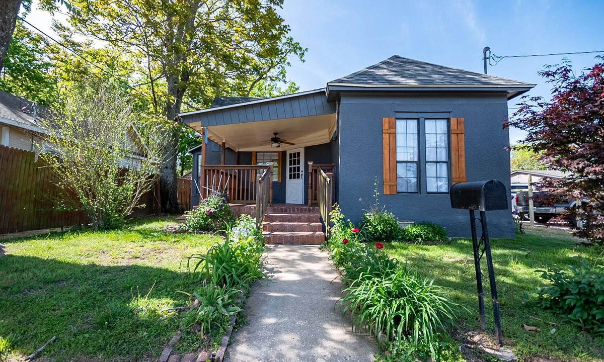 Siloam Springs House | Beckham House Uptown Siloam Springs