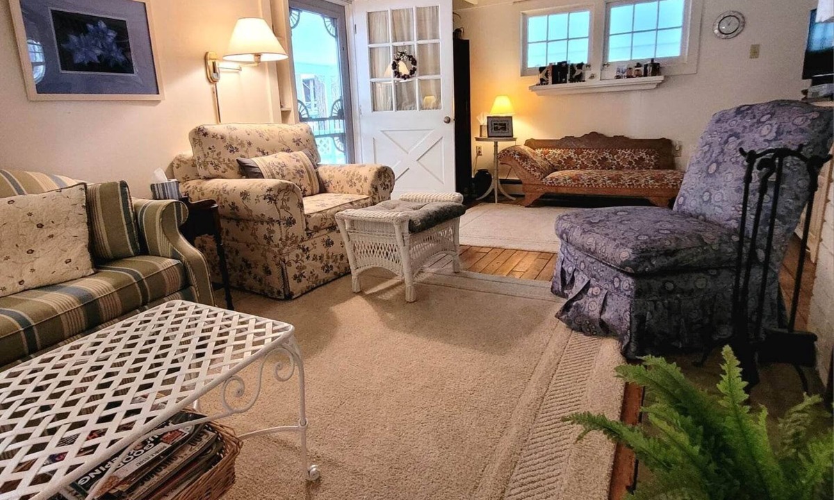 Mount Gretna Cottage | Becky's Gift on Muhlenberg