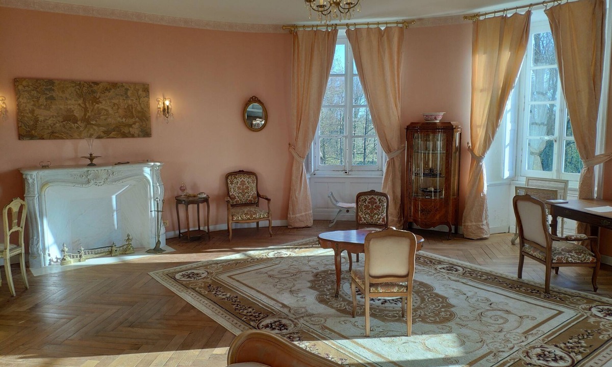 Saint-Etienne-de-Montluc House | Bed and breakfast with hydromassage bath - St Thomas Castle