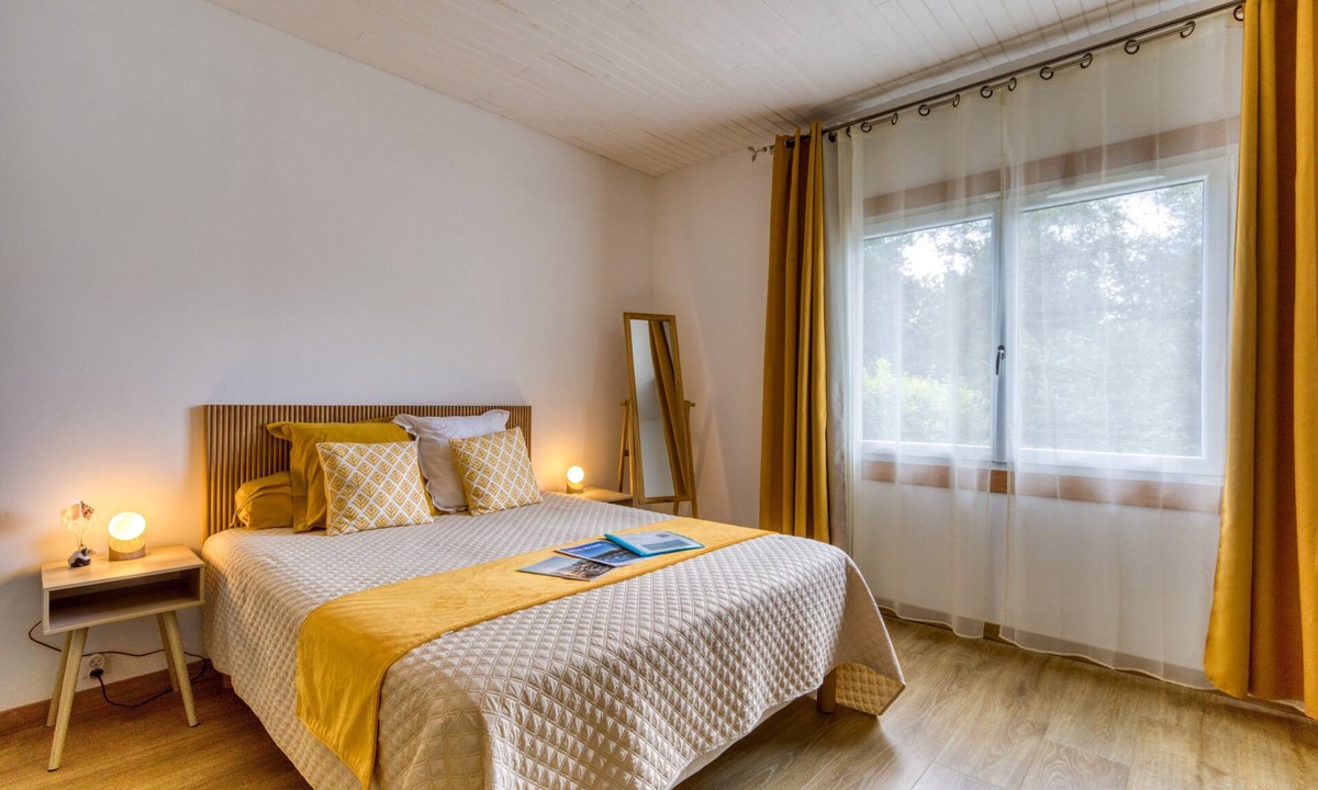 La Salvetat-sur-Agout House | Bed and breakfast 'Les Tables Aux Vaches Raviège' with Shared Terrace, Wi-Fi and Air Conditioning