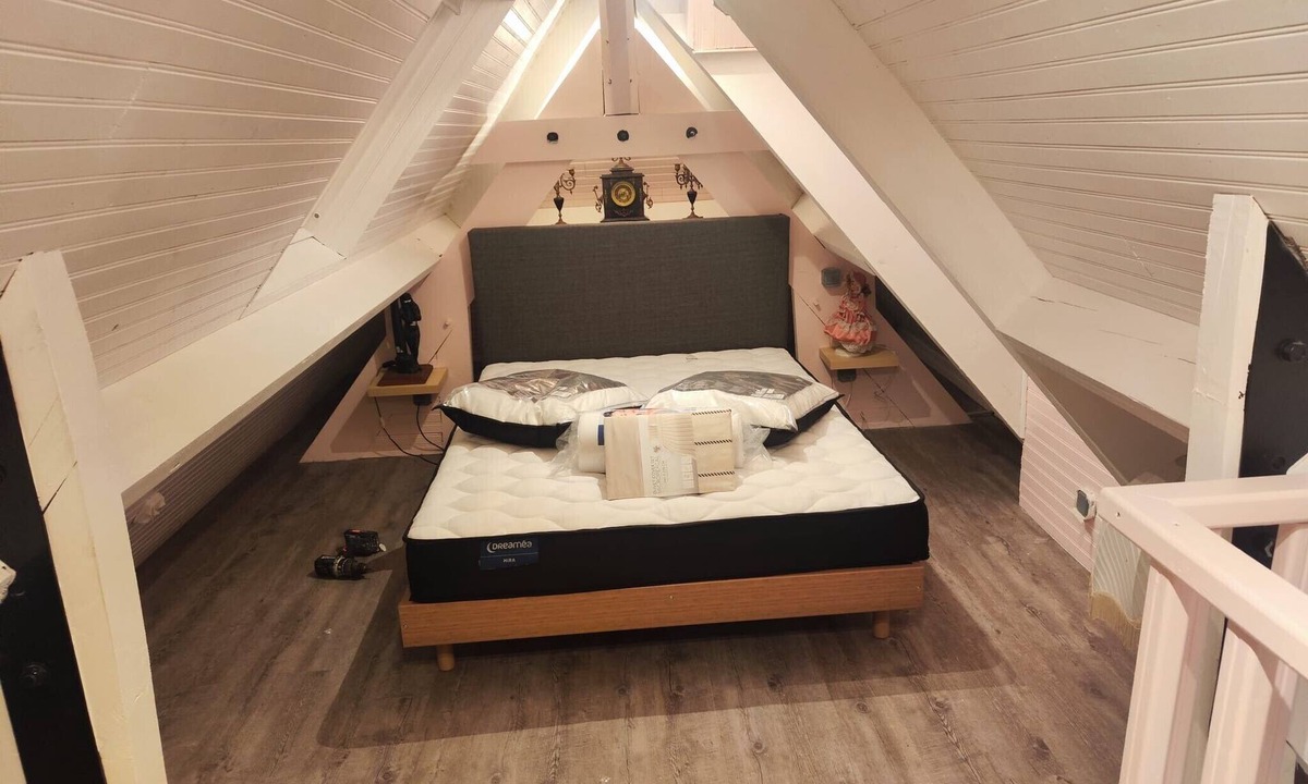 Lieurey Bed & Breakfast | Bed and Breakfast 'Annexe' with Shared Pool, Wi-Fi and Air Conditioning