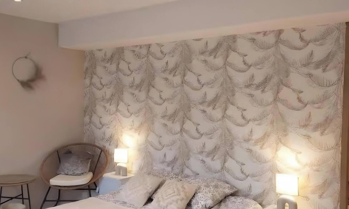 Chitenay Bed & Breakfast | Bed and Breakfast 'Chambre D'hôte Vue Sur Étang' with Shared Pool, Shared Terrace and Wi-Fi