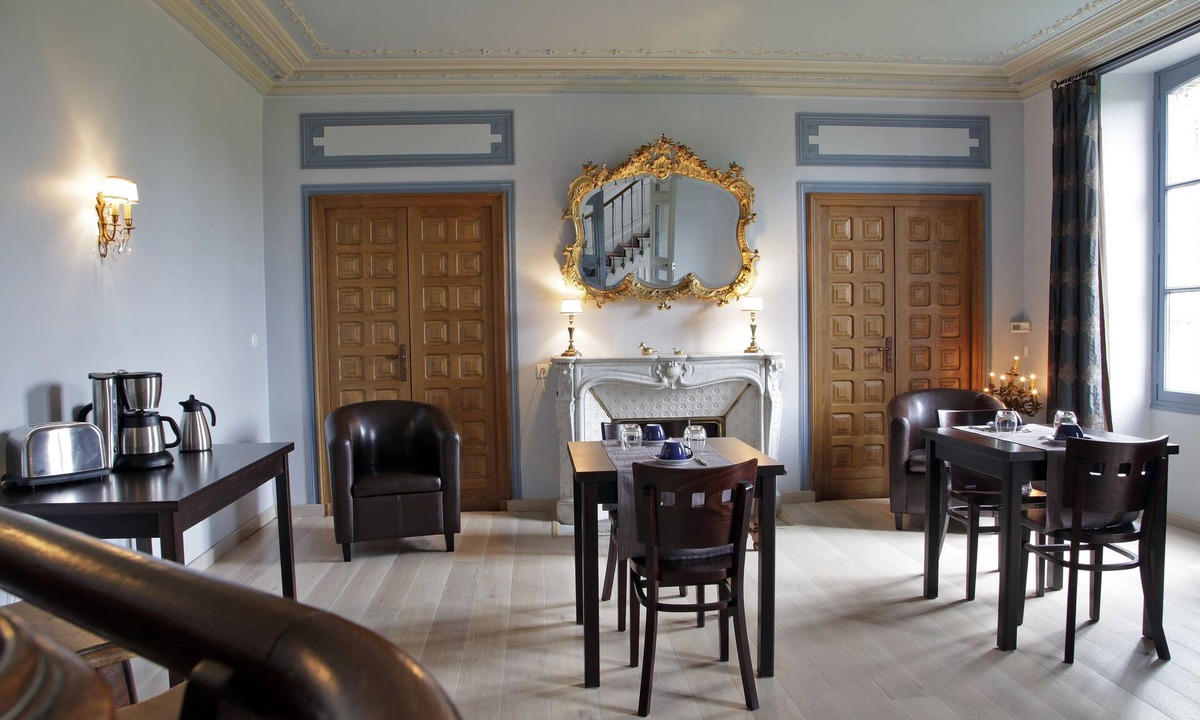 Meauce House | Bed and Breakfast "Désiré"