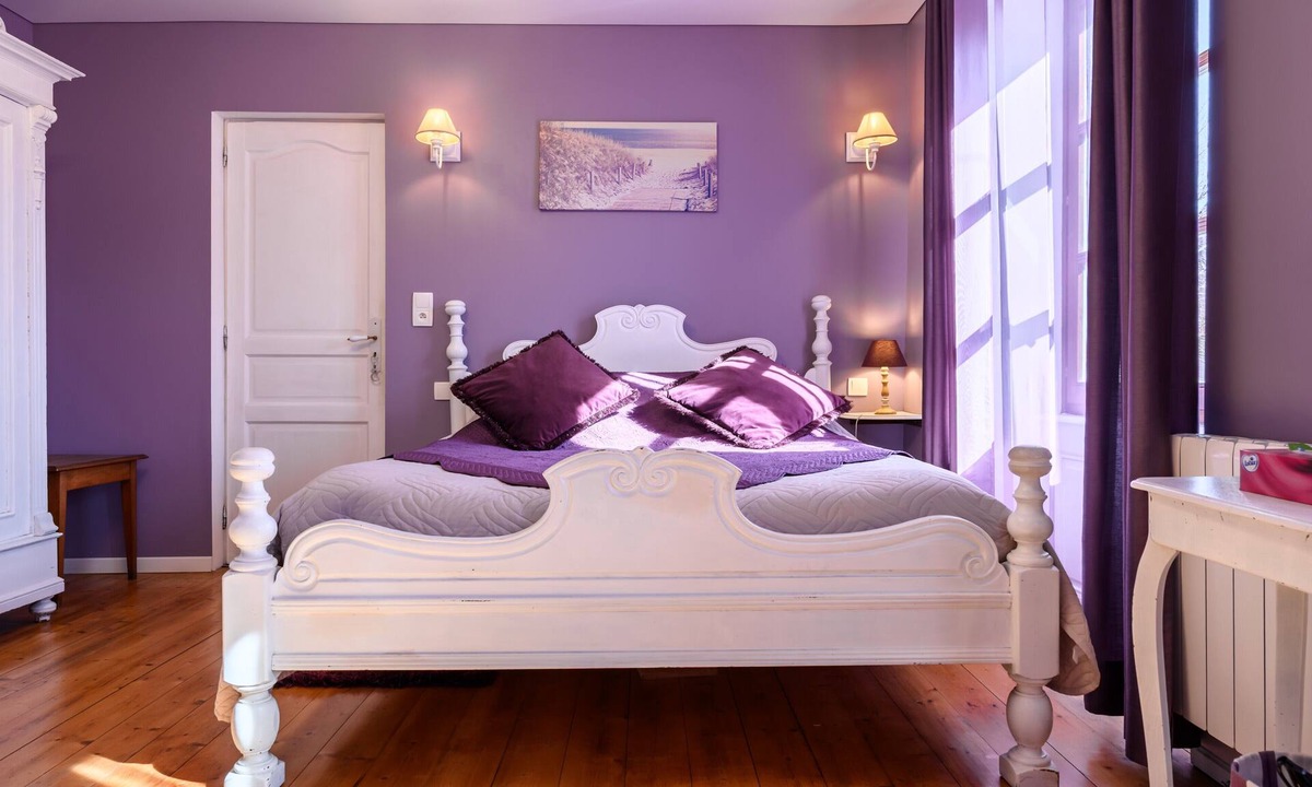 Beblenheim Bed & Breakfast | Bed and Breakfast 'Demeure D'antan - Chambre Cassandre' with Shared Terrace, Shared Garden and Wi-Fi