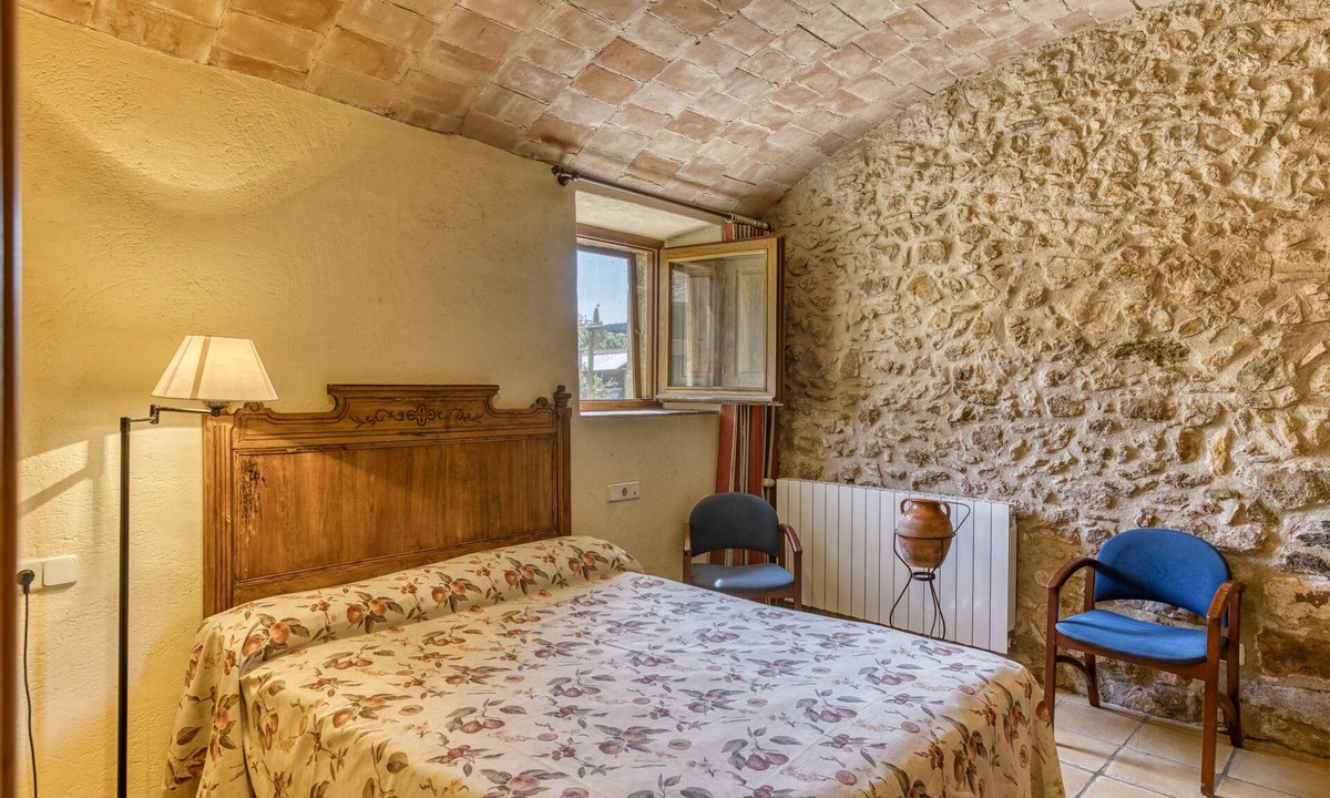 Serra de Daro Apartment | Bed and Breakfast 'Estrella' with Shared Pool, Shared Terrace and Shared Garden