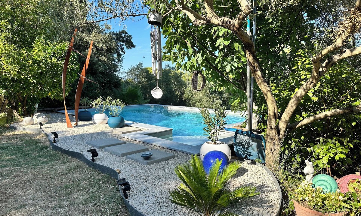 Saint-Christol Bed & Breakfast | Bed and breakfast in the south of France