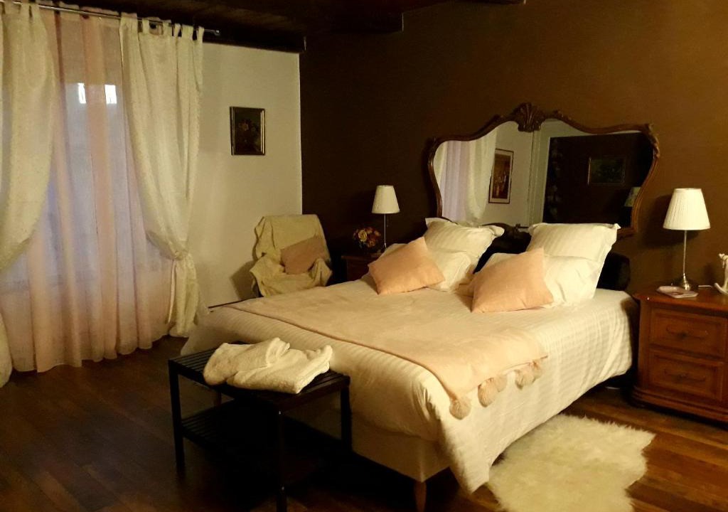 Menil-la-Horgne Bed & Breakfast | Bed and Breakfast "le Moulin à Grains"