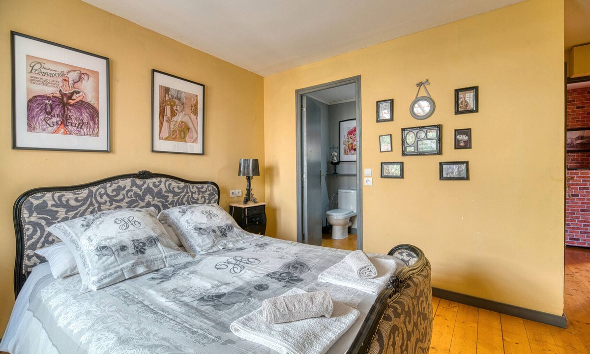 Le Fraysse Bed & Breakfast | Bed and Breakfast 'La Pompadour' with Shared Pool, Shared Garden and Wi-Fi