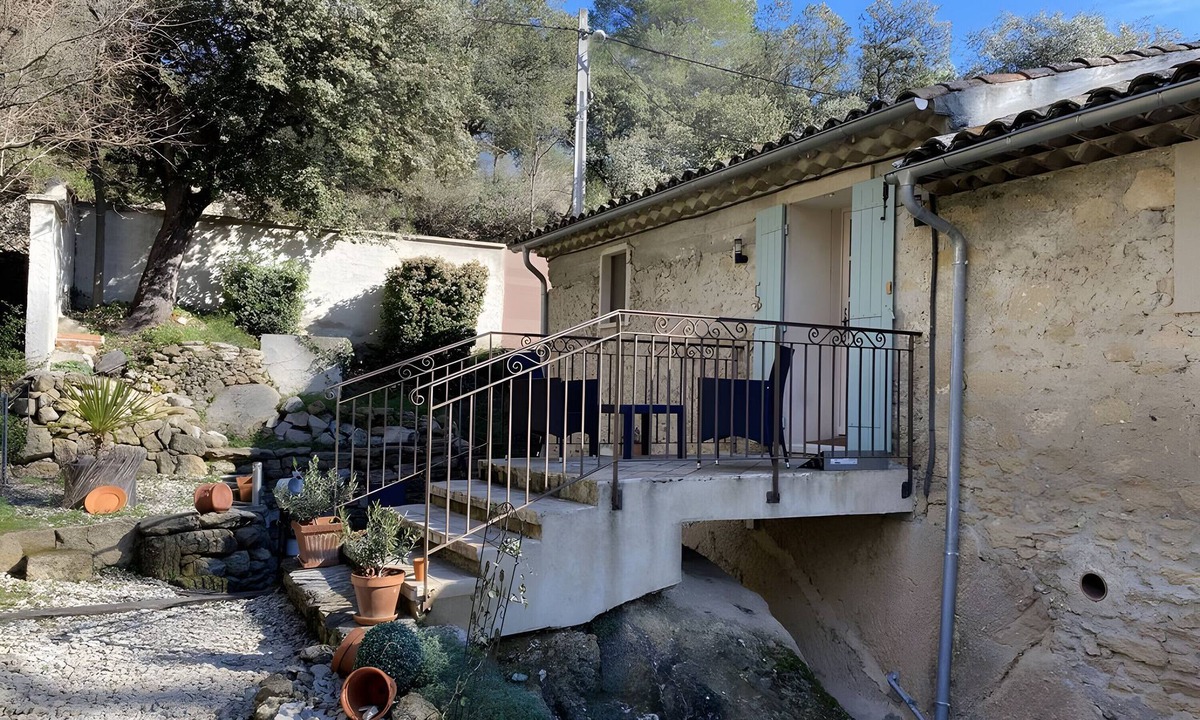 Puget Bed & Breakfast | Bed and Breakfast 'La Réglisse' with Shared Pool, Wi-Fi and Air Conditioning