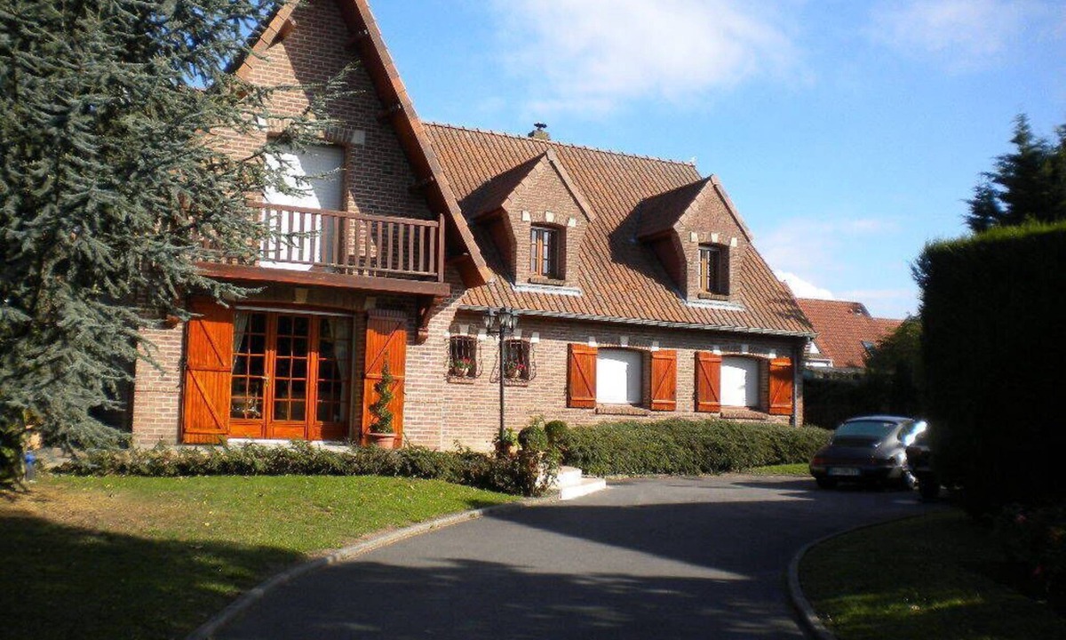 Dainville House | bed and breakfast rental