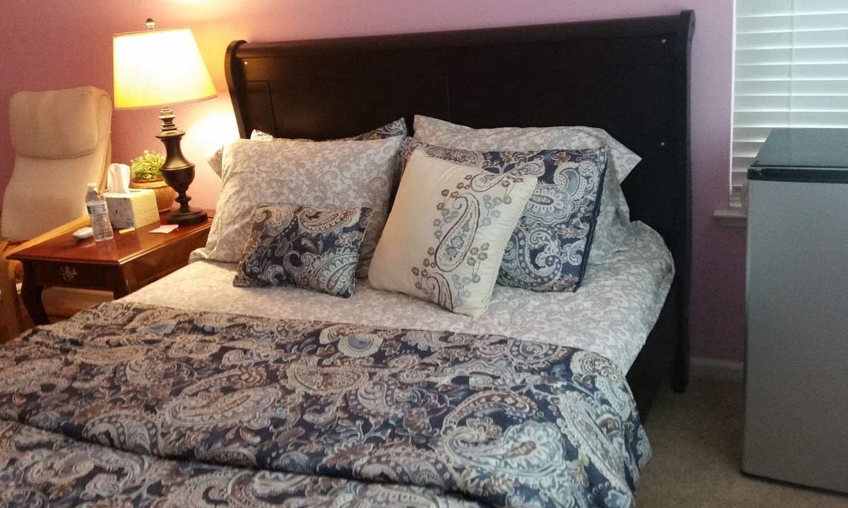 West Davis Manor Bed & Breakfast | Bed and Breakfast