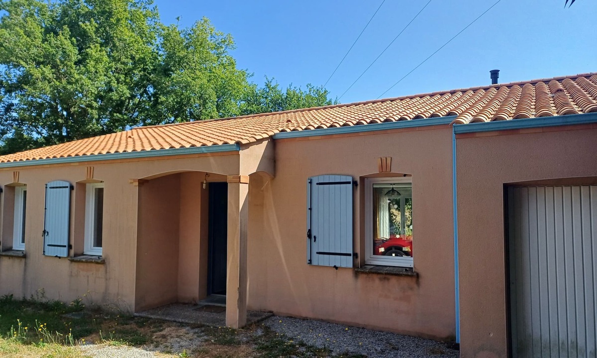 Aubigny House | Bed and breakfast