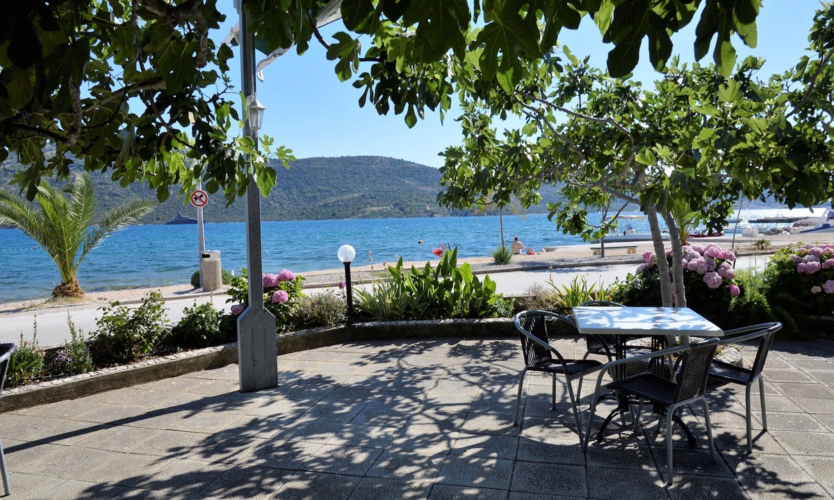 Poljica Bed & Breakfast | Bed & Breakfast by the Beach